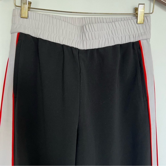 Kendall + Kylie Snap Track Pant - Picture 9 of 11